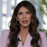 how tall is kristi noem